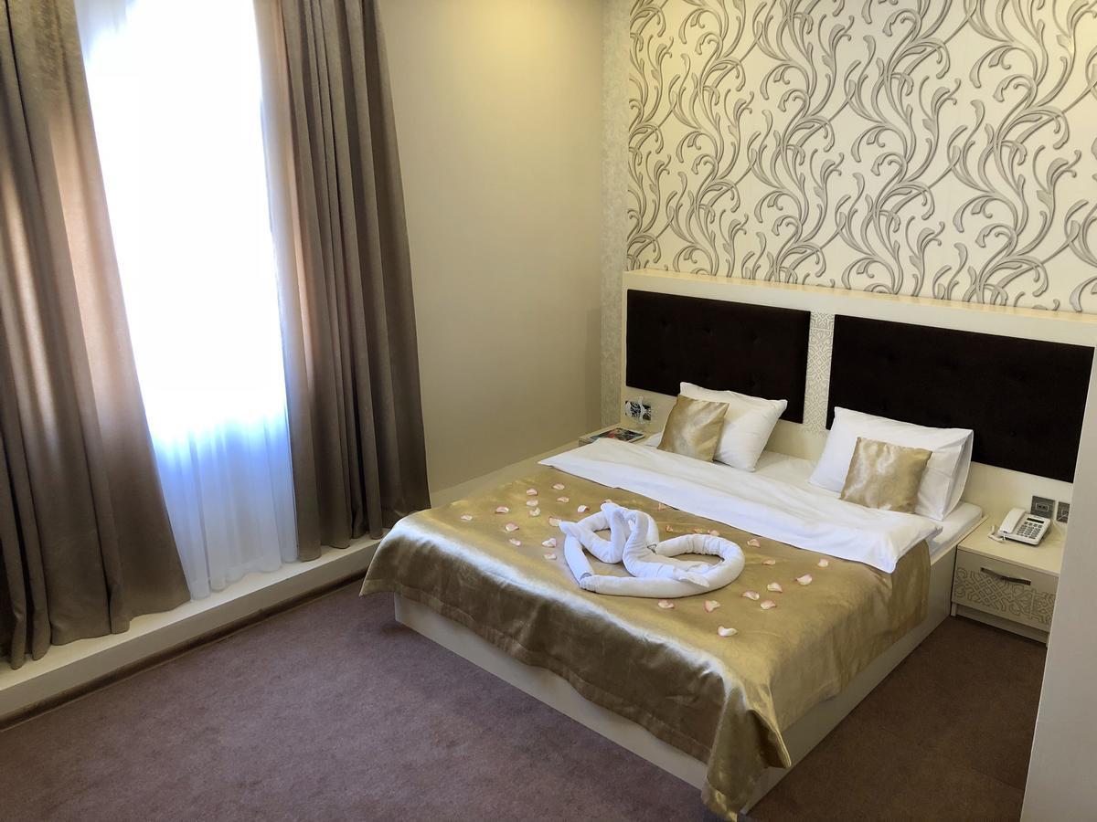 Khaghani Center Hotel Баку Екстериор снимка