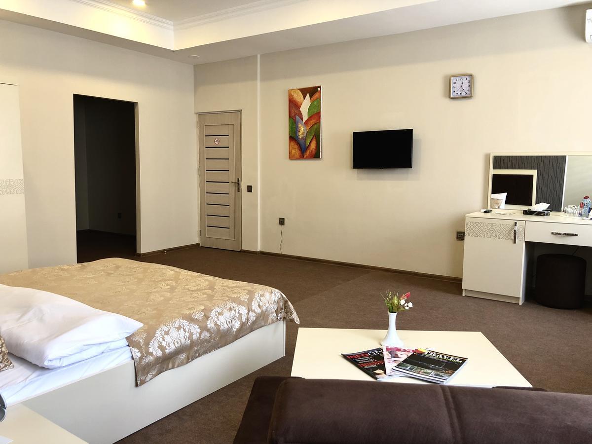 Khaghani Center Hotel Баку Екстериор снимка
